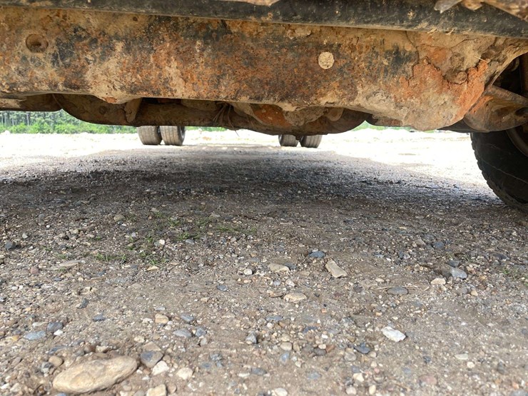 2015-chevrolet-silverado-3500-image-25