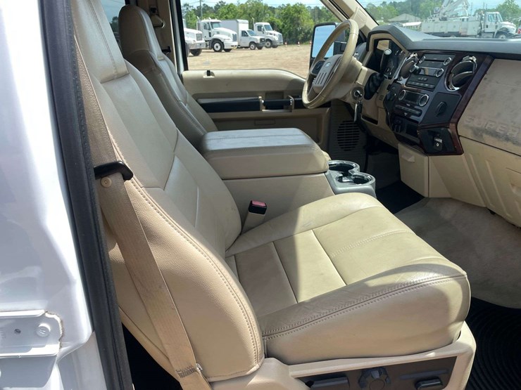 2010-ford-f250-image-18