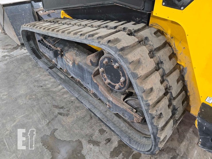 2021-jcb-3ts-8t-image-27