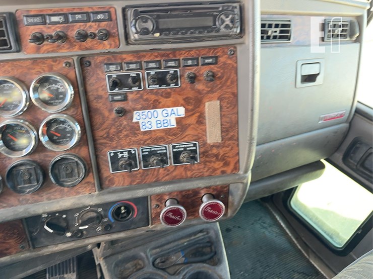 2003-kenworth-t800-image-54