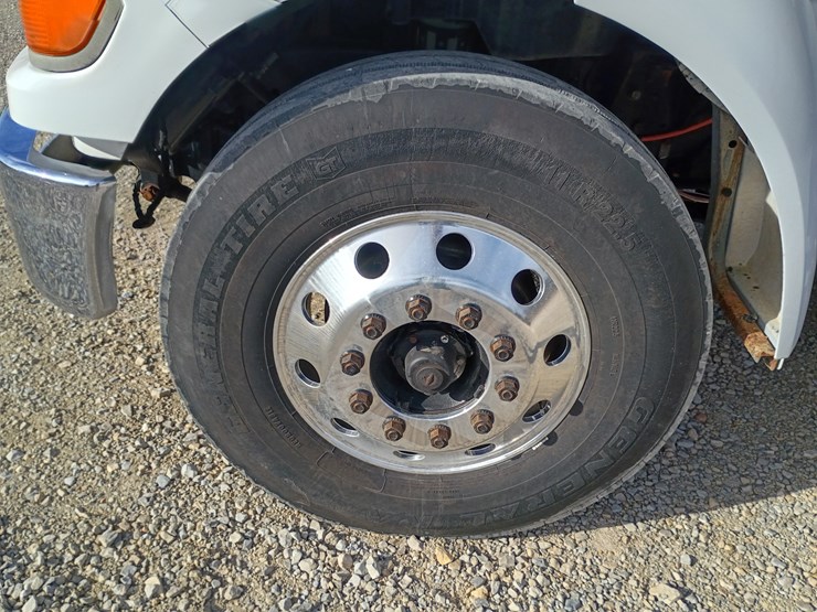 2005-ford-f750-image-103