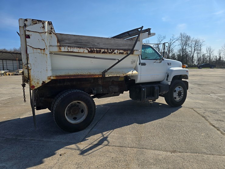 #22520-•-2002-gmc-c7500-dump-truck-image-14