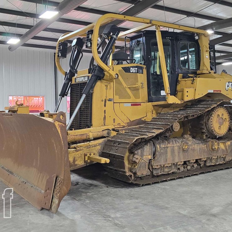 2011 CATERPILLAR D6T XW