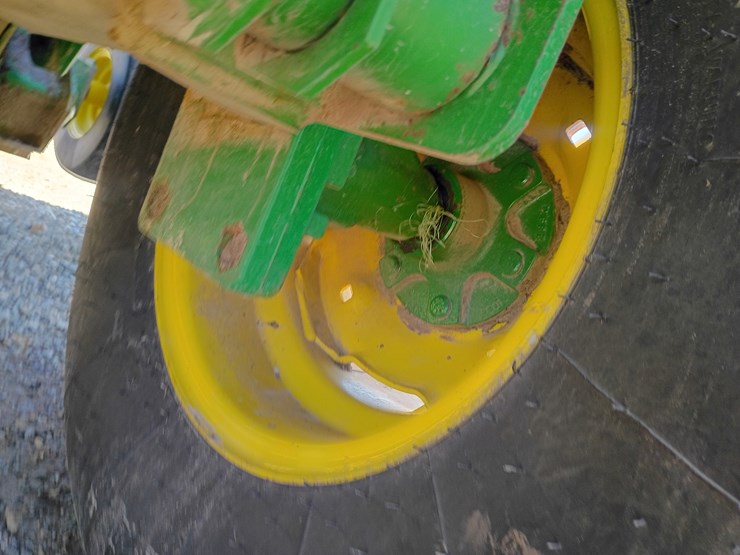 2023-john-deere-450m-image-37