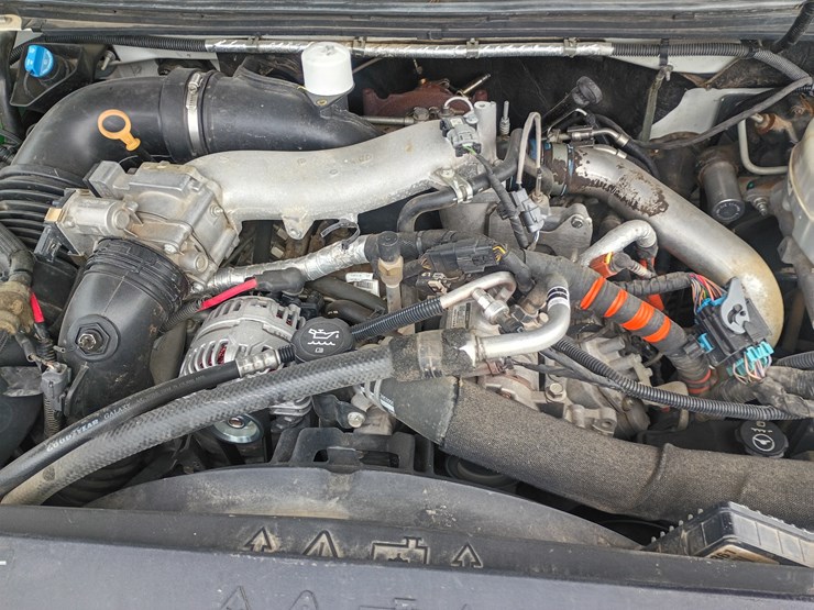 2013-chevrolet-2500-image-23