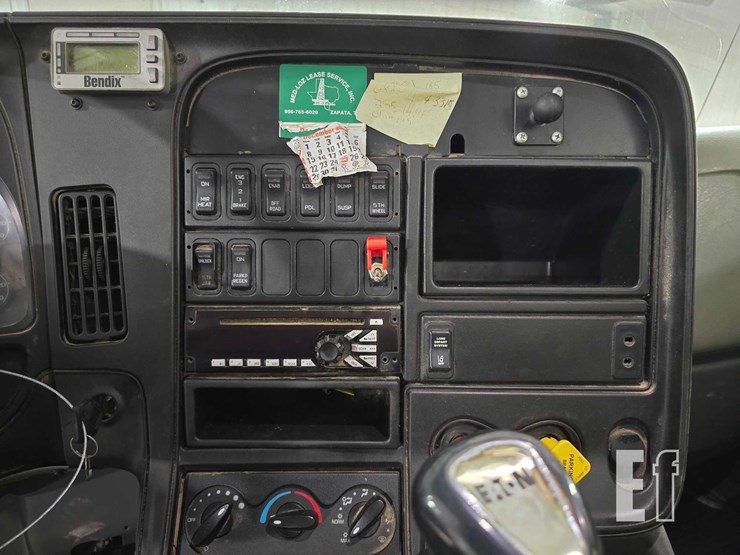 2017-international-prostar-image-14