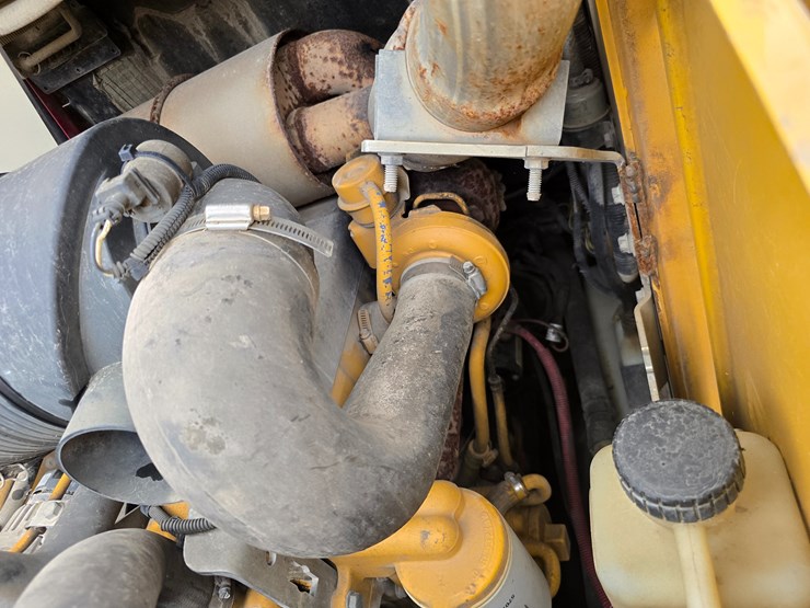 #22607-•-2008-deere-332t-skid-steer-image-46