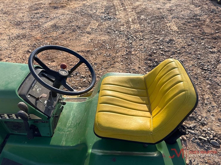 john-deere-318-image-12