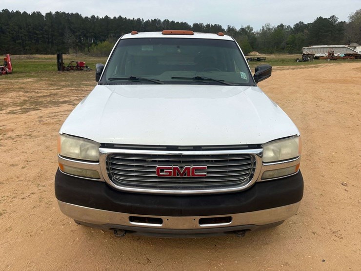 2001-gmc-sierra-2500-image-5