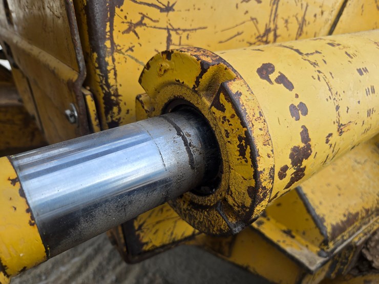 1996-caterpillar-953b-image-74