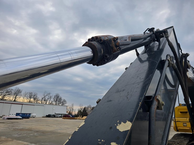 2014-deere-160g-lc-image-20