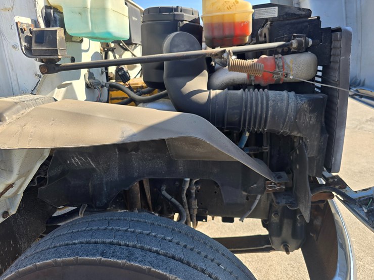 #22520-•-2002-gmc-c7500-dump-truck-image-34