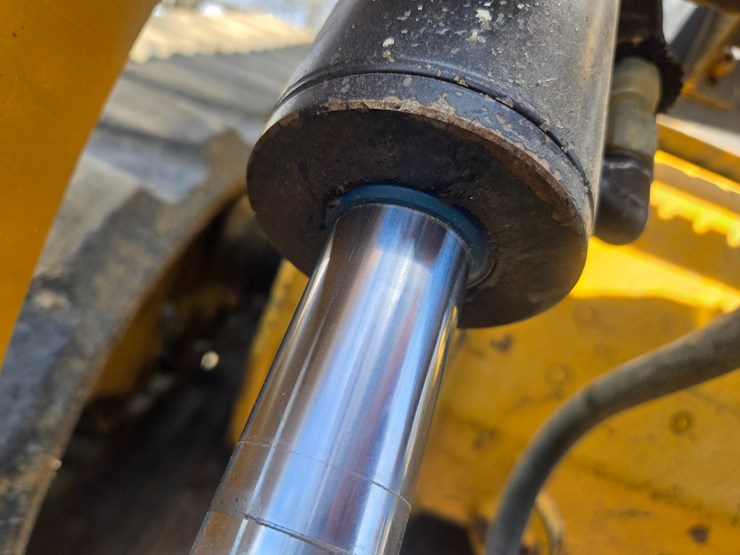 2018-caterpillar-299d2-image-80