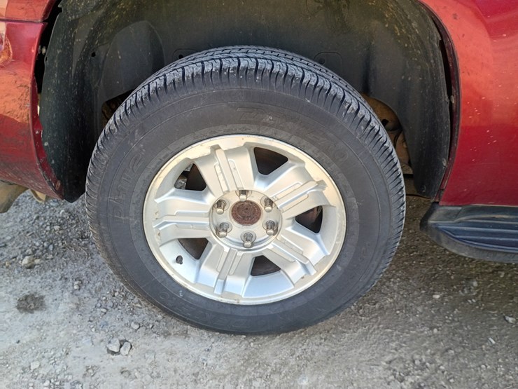 2010-chevrolet-tahoe-image-85