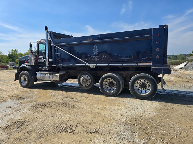 #21305-•-2003-kenworth-dump-truck-image-13