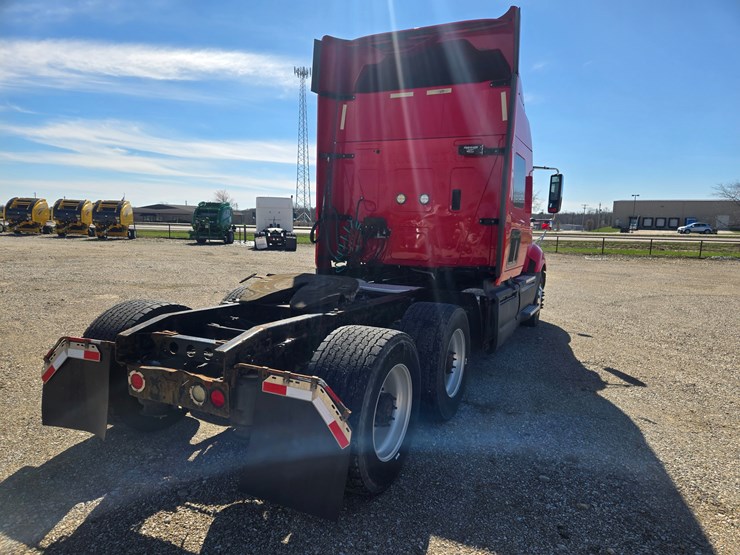 2014-international-prostar-image-17