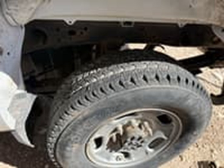 2019-chevrolet-silverado-2500hd-image-10