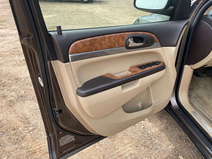 2011-buick-enclave-cxl-image-9