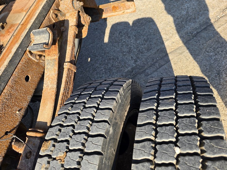 2016-ford-f550-image-51