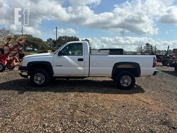 2006-chevrolet-2500-image-8