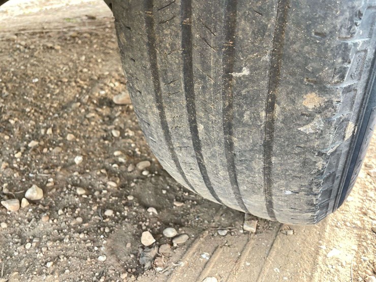 2016-chevrolet-silverado-1500-lt-image-22