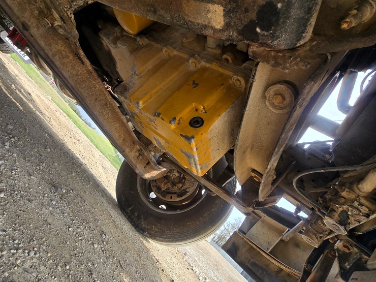 2001-sterling-a9500-image-48