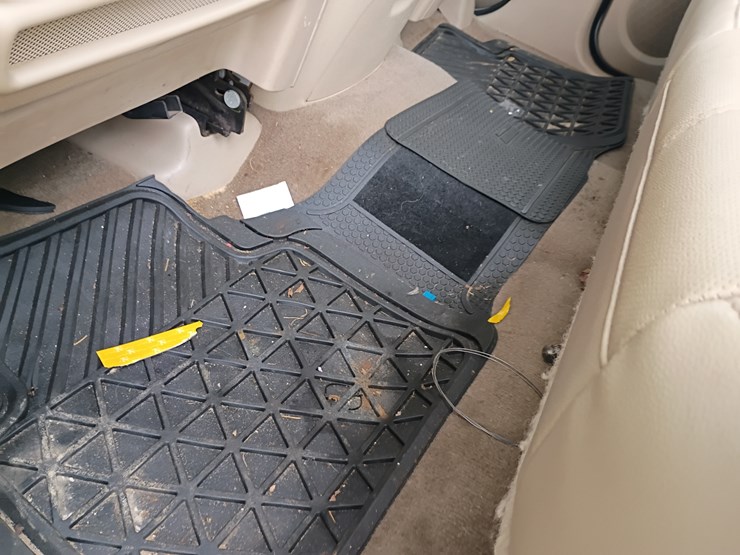 2013-chevrolet-2500-image-64