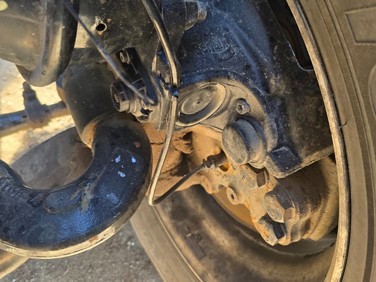 2019-peterbilt-567-image-30