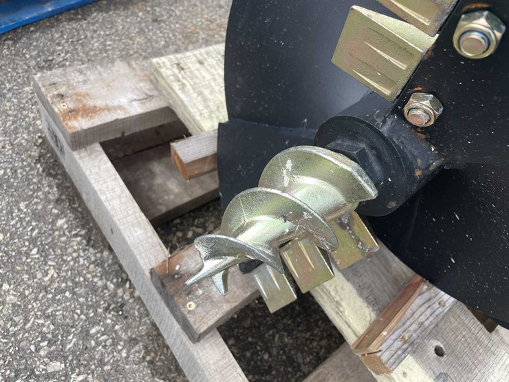 #7051-•-unused-starvox-mini-skid-steer-post-hole-auger-(o10)-image-12