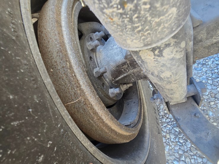 2014-freightliner-cascadia-125-image-84