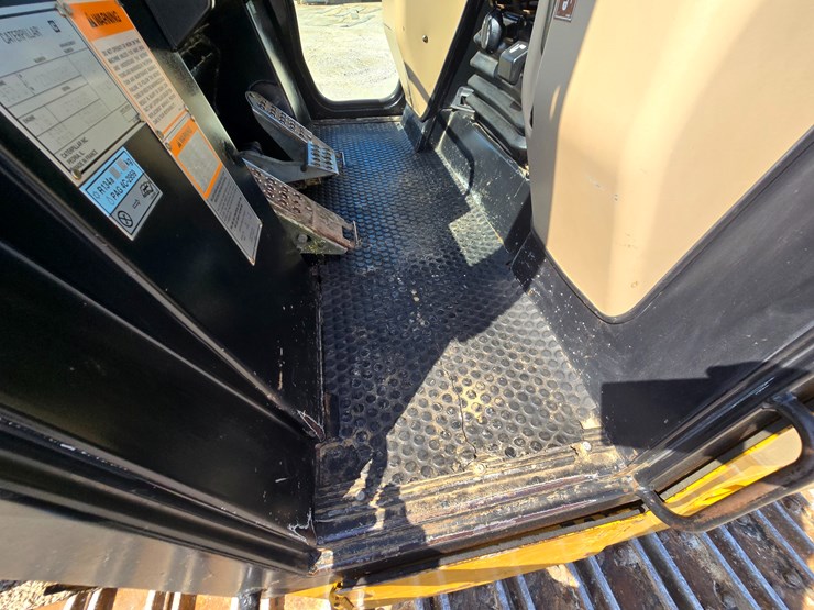 1996-caterpillar-953c-image-101