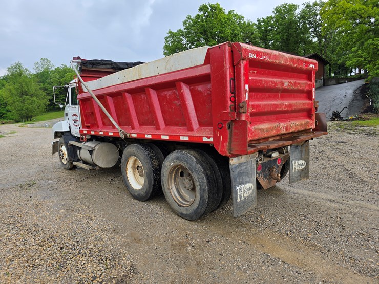 1994-mack-ch613-image-10