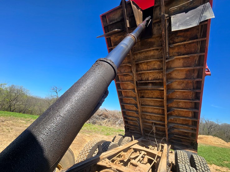 1998-mack-rd688s-image-44