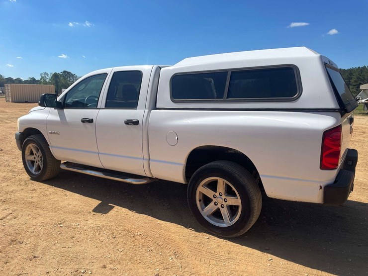 2008-dodge-ram-1500-image-2