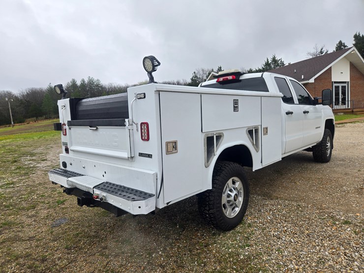 2019-chevrolet-silverado-2500-image-16