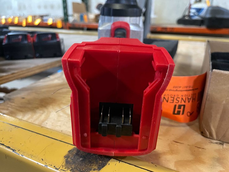 #2438-•-milwaukee-compatible-18-volt-cordless-1/2"-impact-(pr13)-image-6