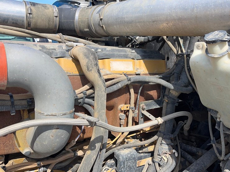 2004-kenworth-w900-image-49