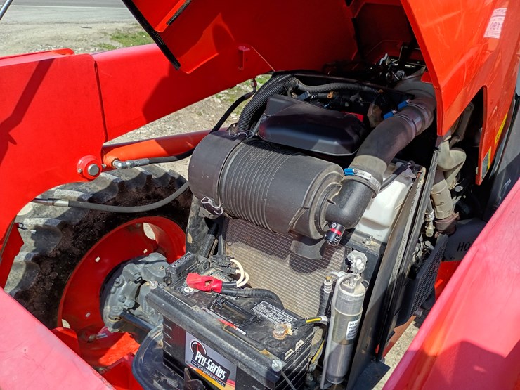 2019-kubota-m7060-image-17