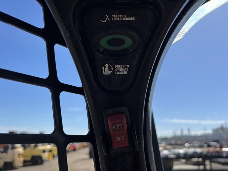 2020-bobcat-s550-image-28