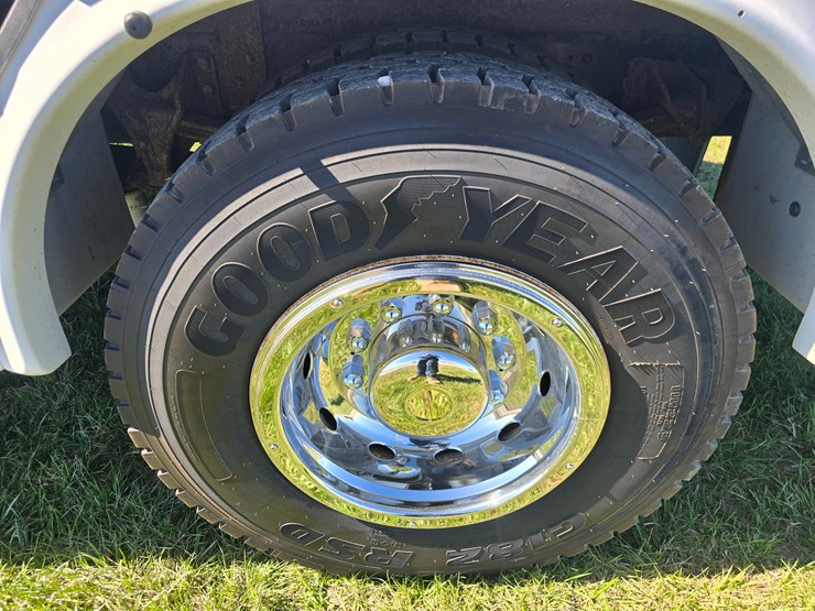 2008-international-durastar-4300-image-86