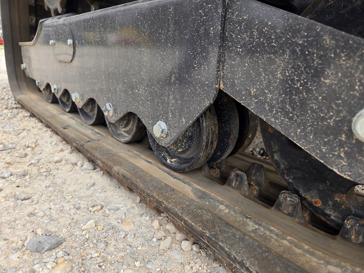 2023-new-holland-c314-image-48