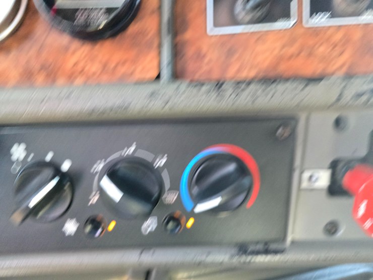 #21305-•-2003-kenworth-dump-truck-image-168