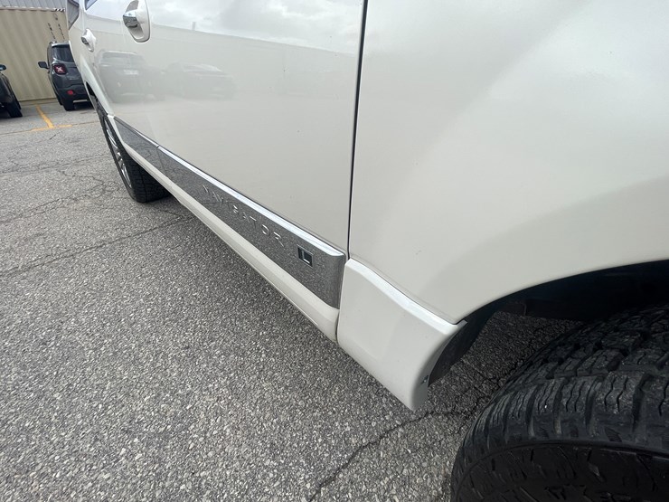 2008-lincoln-navigator-image-11