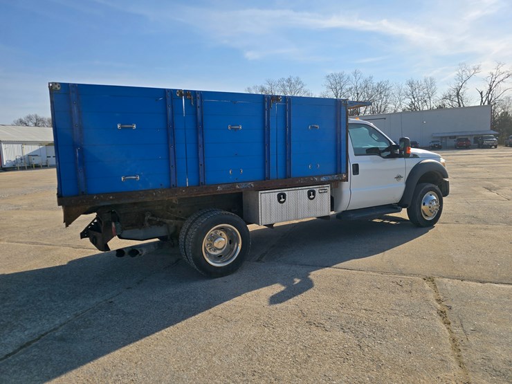 2016-ford-f550-image-13