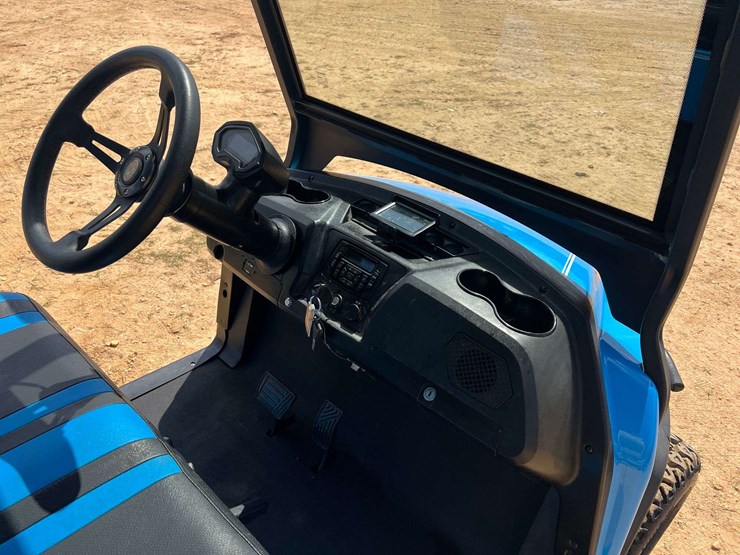 2023-bintelli-6-seater-electric-golf-cart-w/-on-board-charger-(186-miles-showing)-image-26