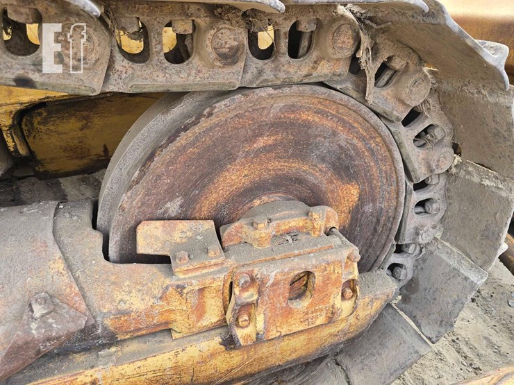 1982-caterpillar-d6d-image-35