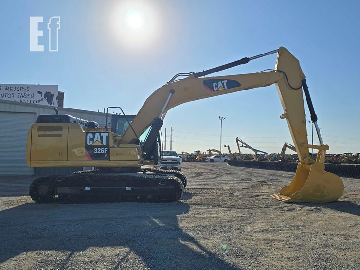 2017-caterpillar-326fl-image-6