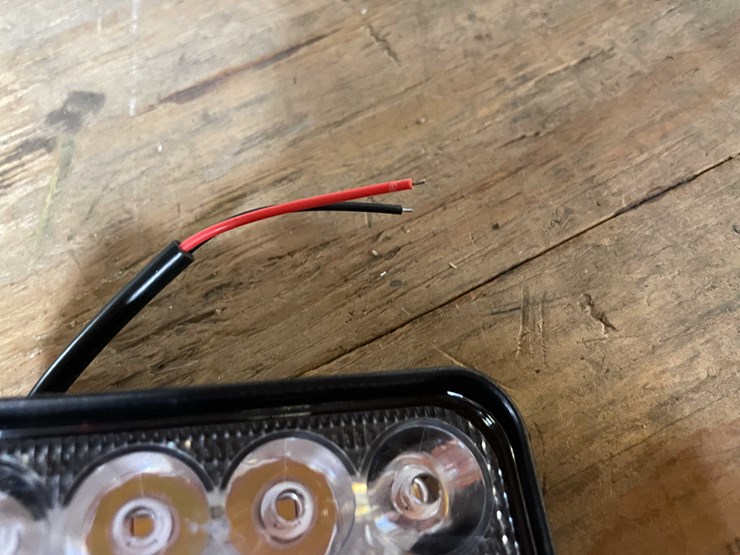 #2422-•-(2)-led-work-lights,-3.5"-square,-12vdc-(pr12)-image-3