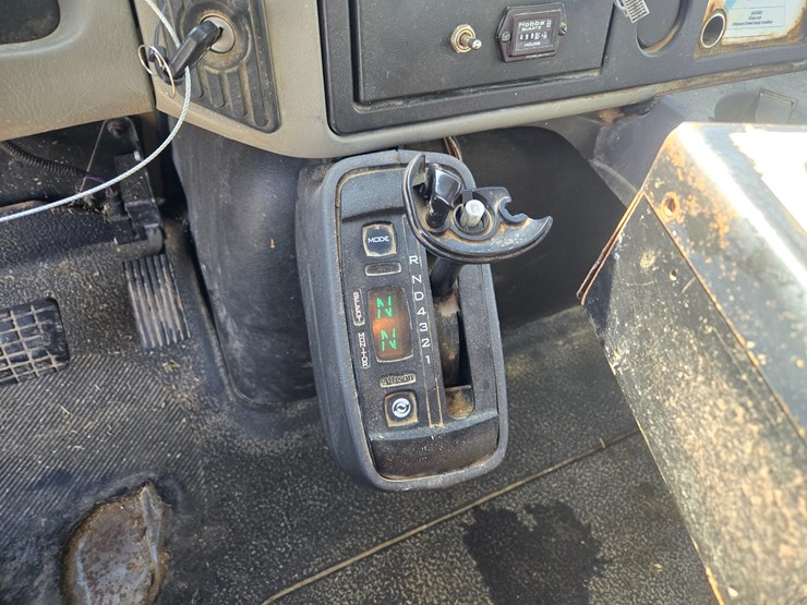 2013-international-workstar-7400-image-56