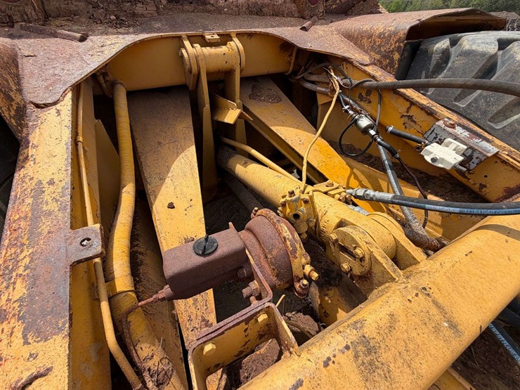 1972-caterpillar-613-image-14